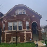 Pre-foreclosure in  S RIDGELAND AVE Chicago, IL 60649