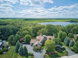 Pre-foreclosure in  FOREST EDGE DR Palos Park, IL 60464