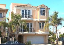 Pre-foreclosure in  VIA DOLCE Marina Del Rey, CA 90292