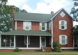 Pre-foreclosure in  JEFFERSON AVE Century, FL 32535