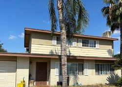 Pre-foreclosure in  OAKWOOD DR Bakersfield, CA 93304