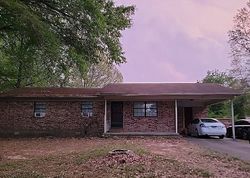 Pre-foreclosure in  JULNER DR Searcy, AR 72143