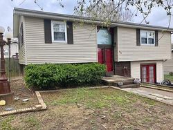 Pre-foreclosure in  S JENNINGS DR Madisonville, KY 42431