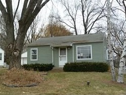 Pre-foreclosure in  W CALUMET RD Milwaukee, WI 53209