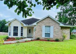 Pre-foreclosure in  WILLIAMSBURG RD Picayune, MS 39466