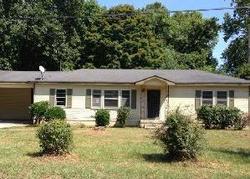 Pre-foreclosure in  W LAKE DR Bessemer, AL 35020