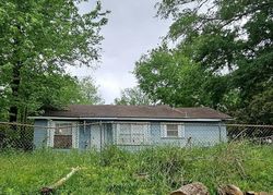 Pre-foreclosure in  HIGHLAND DR Kilgore, TX 75662