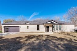 Pre-foreclosure in  SW 3RD ST Kerens, TX 75144