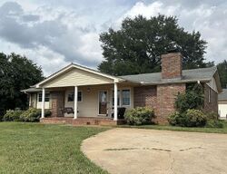 Pre-foreclosure in  WEST RD Greer, SC 29650