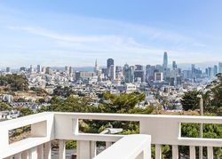 Pre-foreclosure in  MARKET ST San Francisco, CA 94114