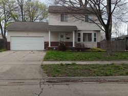 Pre-foreclosure in  W BERNHARD AVE Hazel Park, MI 48030