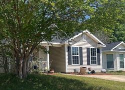 Pre-foreclosure in  WILLOW POINTE DR N Mobile, AL 36695