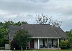 Pre-foreclosure in  FIELDWORTH RD Moss Point, MS 39562