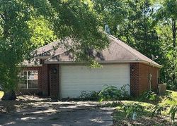 Pre-foreclosure in  MAROON DR Picayune, MS 39466