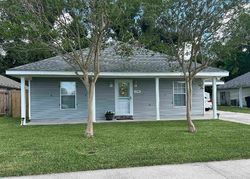 Pre-foreclosure in  T LEIGH DR Houma, LA 70364