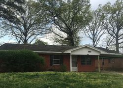 Pre-foreclosure in  WINDSOR DR Shreveport, LA 71106