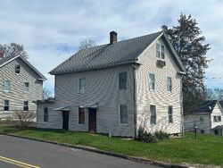 Pre-foreclosure in  W CENTER ST Southington, CT 06489