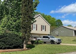 Pre-foreclosure in  COLEMANS BLUFF DR Woodstock, GA 30188