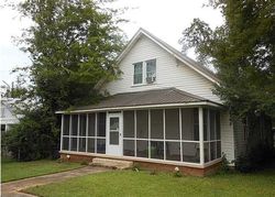 Pre-foreclosure in  E 3RD ST Sylacauga, AL 35150