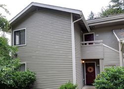 Pre-foreclosure in  AVONDALE RD NE APT F111 Redmond, WA 98052