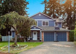 Pre-foreclosure in  92ND AVE E Puyallup, WA 98375