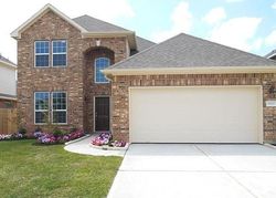 Pre-foreclosure in  HUNTERS TRACE LN Baytown, TX 77521