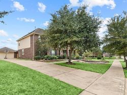 Pre-foreclosure in  SILVER SAGE LN Rosharon, TX 77583