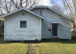 Pre-foreclosure in  14TH ST Port Arthur, TX 77640