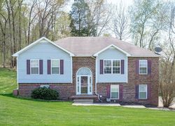 Pre-foreclosure in  KILLARNEY CT Clarksville, TN 37042