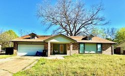 Pre-foreclosure in  W TIMBERLANE ST Broken Arrow, OK 74011