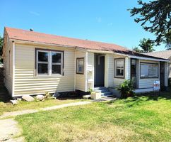 Pre-foreclosure in  NW 14TH ST Oklahoma City, OK 73107