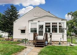 Pre-foreclosure in  BENSCH DR Toledo, OH 43614