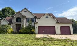 Pre-foreclosure in  SMITH KRAMER ST NE Hartville, OH 44632