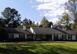 Pre-foreclosure in  SEDGEFIELD DR Kinston, NC 28504