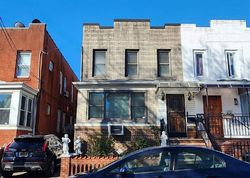Pre-foreclosure Listing in 69TH LN MASPETH, NY 11378