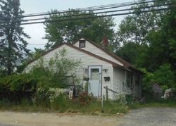 Pre-foreclosure in  WOOD AVE Englishtown, NJ 07726