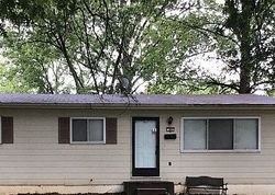 Pre-foreclosure in  ELMDALE DR Saint Louis, MO 63135