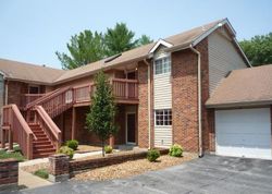 Pre-foreclosure Listing in CANDLEWYCK CLUB DR APT A FLORISSANT, MO 63034