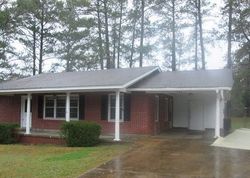 Pre-foreclosure Listing in PINEHILL CIR CARTHAGE, MS 39051