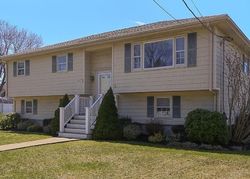 Pre-foreclosure in  WHITE WAY Nahant, MA 01908