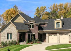  Sanctuary Bluff Ln, Louisville KY