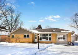 Pre-foreclosure in  S NEENAH AVE Worth, IL 60482