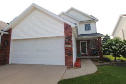 Pre-foreclosure in  VLADIMIR DR Bloomington, IL 61704