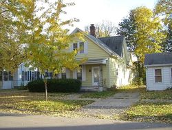 Pre-foreclosure in  W MADISON ST Ottawa, IL 61350