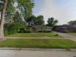 Pre-foreclosure in  W 83RD PL Burbank, IL 60459