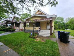 Pre-foreclosure in  E 104TH ST Cleveland, OH 44104