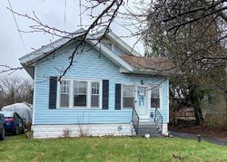 Pre-foreclosure in  JAMESVILLE AVE Syracuse, NY 13210