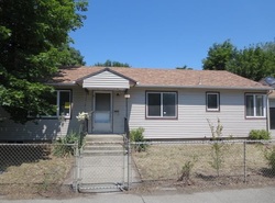 Pre-foreclosure in  E WELLESLEY AVE Spokane, WA 99217