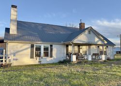 Pre-foreclosure Listing in JUDGE PURSER HILL RD WOODBURY, TN 37190