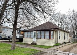 Pre-foreclosure Listing in 7TH ST NE WATERTOWN, SD 57201